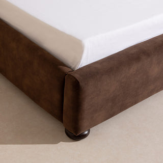 Curve Bed - Chocolate